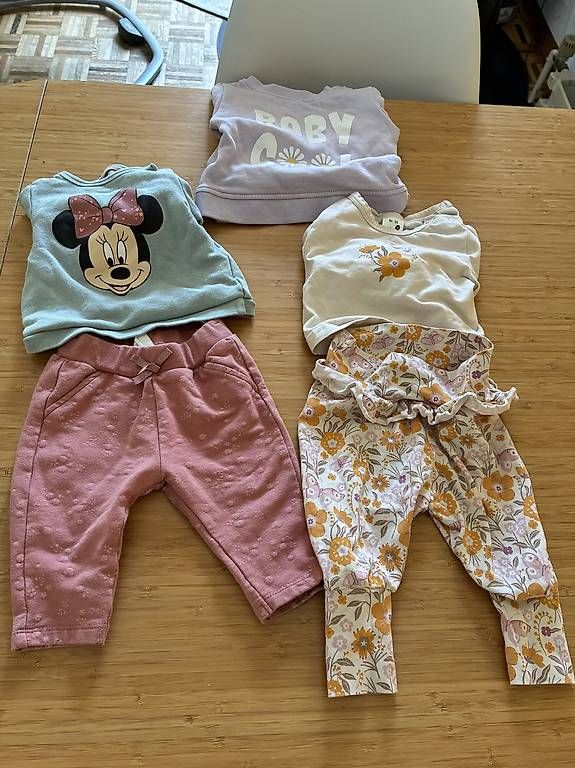 Kleiderpakete & -sets: Mädchen Kleiderpaket, 03 Monate (56-62) – Gebraucht aus Hausen AG von cos_rl5f