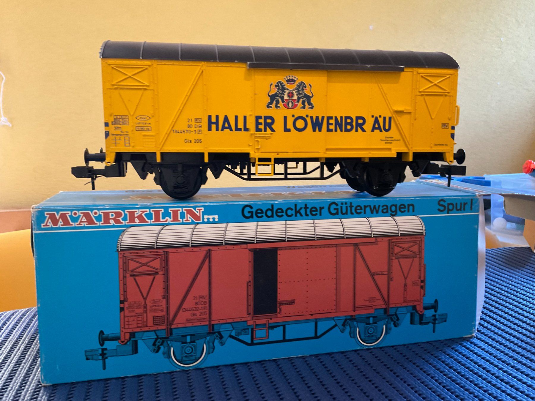 Märklin Modellini di ferrovie: Löwenbräu Güterwagen Spur 1 – Nuovo (secondo la descrizione) da Sissach venduto da rot_sz7p 1
