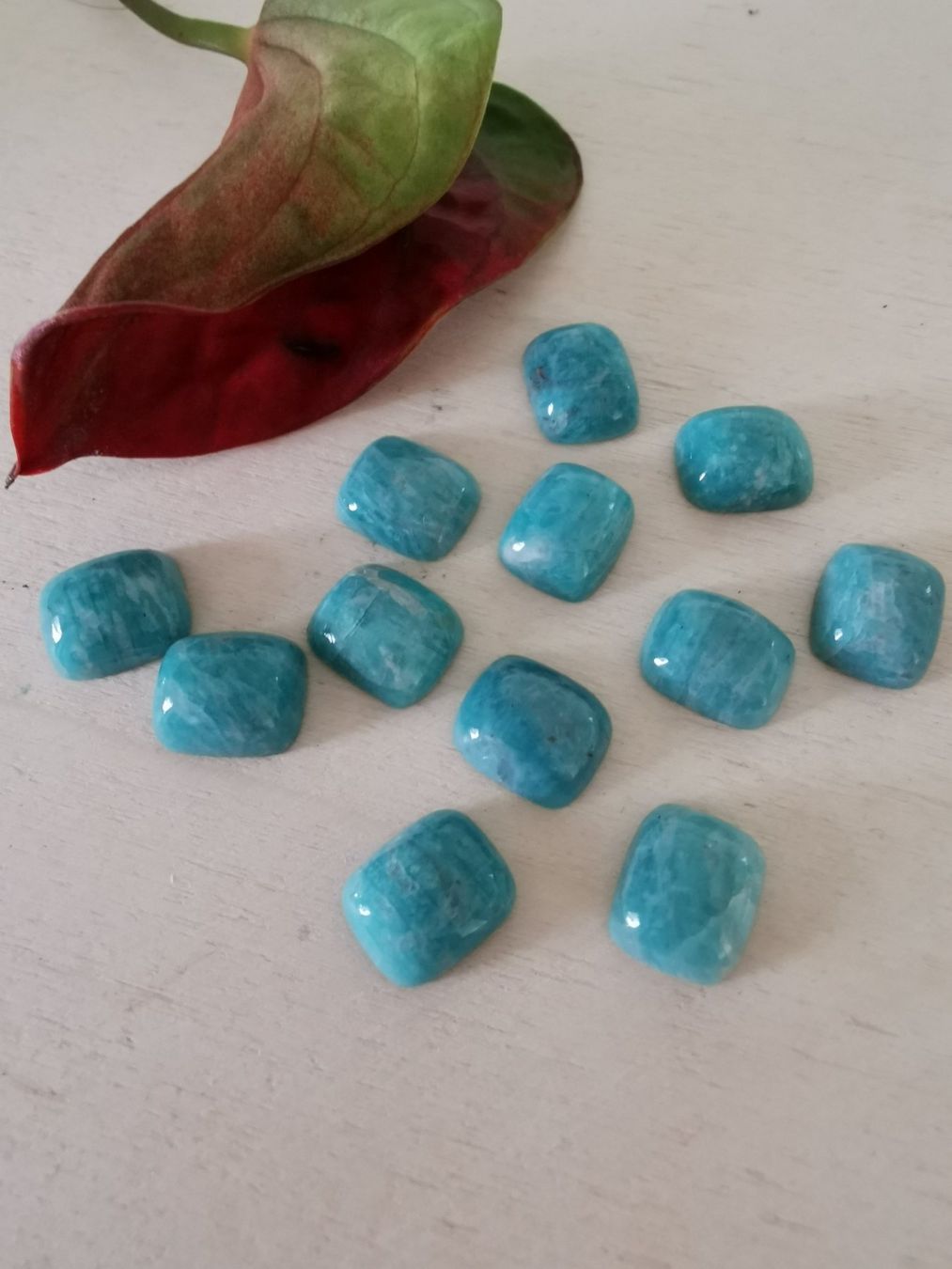 Pietre preziose: 12 Stk. spezielle Amazonit Cabochons / Lager-Sondererkauf – Nuovo e nell'imballaggio originale da Dierikon venduto da Buntspecht-10 5