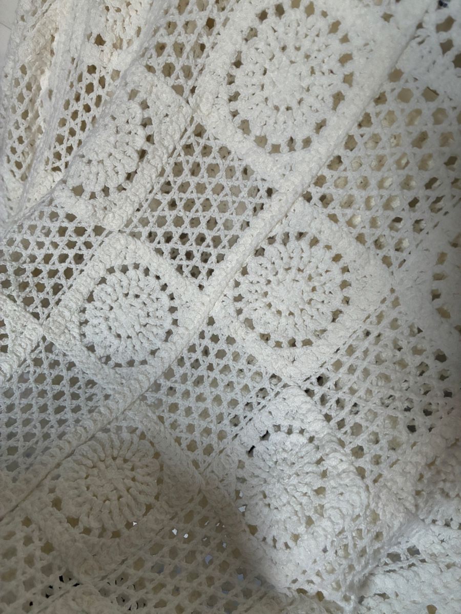 Blusen: Obey Häkelhemd Bluse beige – Gebraucht aus Basel von ememilil 2
