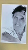 Bryan Ferry, Original Autogramm auf Foto in s/w