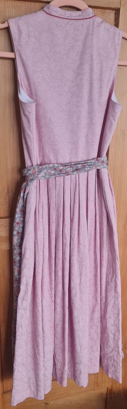 Vestiti & Gonne: Dirndl Mädchen Gr. 152 mit Schürze Berwin&Wolff – Nuovo (secondo la descrizione) da Beinwil Freiamt venduto da tafa8 1