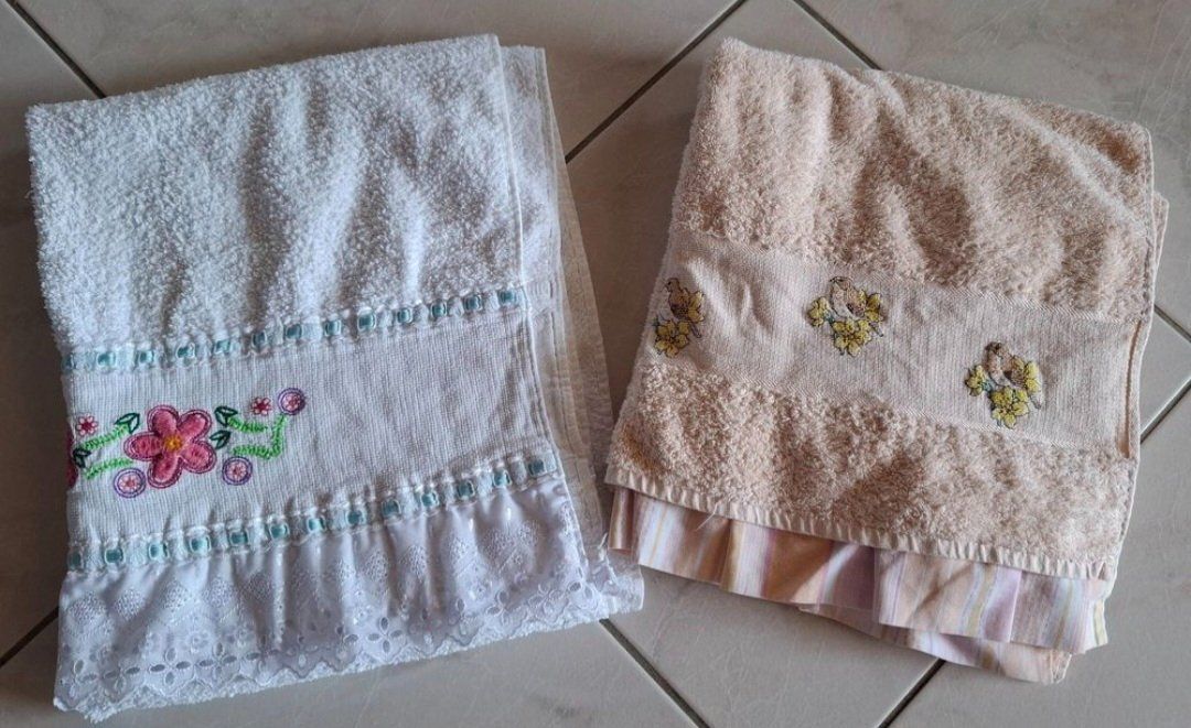 Serviettes de bain: 2x Grösse Frottiertücher Baumwolle. – D'occasion à Rotkreuz par keerthdi 1