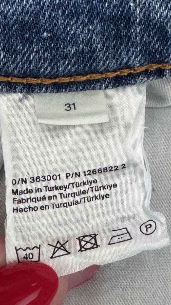 Cos Jeans: COS Regular fit Jeans, heller Denim.  – Usato da Weesen venduto da isabelleST 6