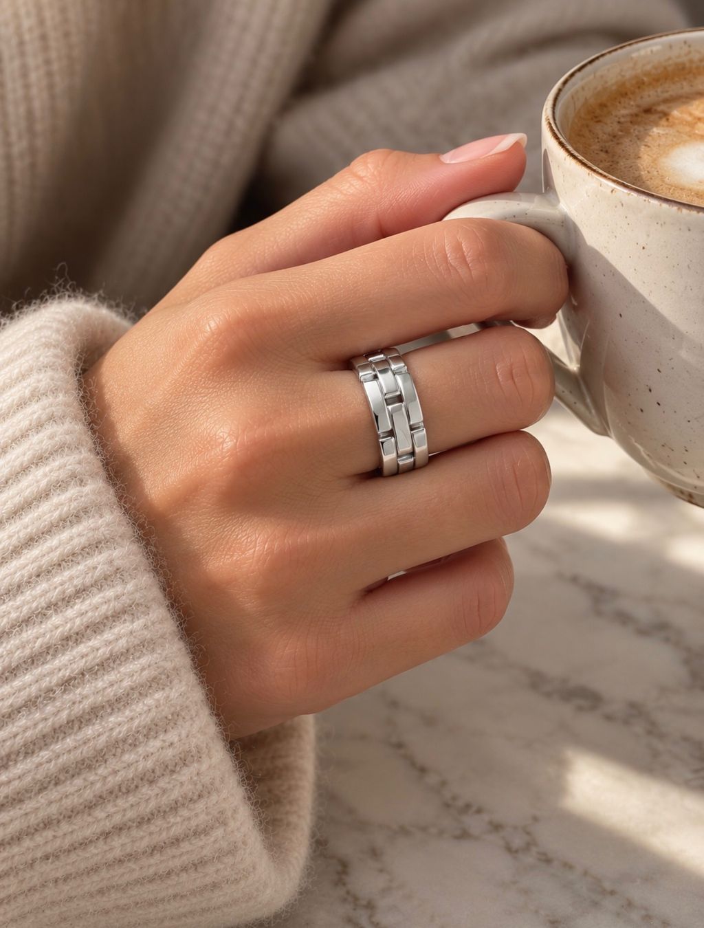 Cartier Anelli: Cartier Maillon Panthère Ring – 3-Row – Usato da Unterstammheim venduto da J_eime_Ca 1