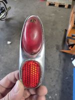 Schönes Hexennase-Rücklicht, original.