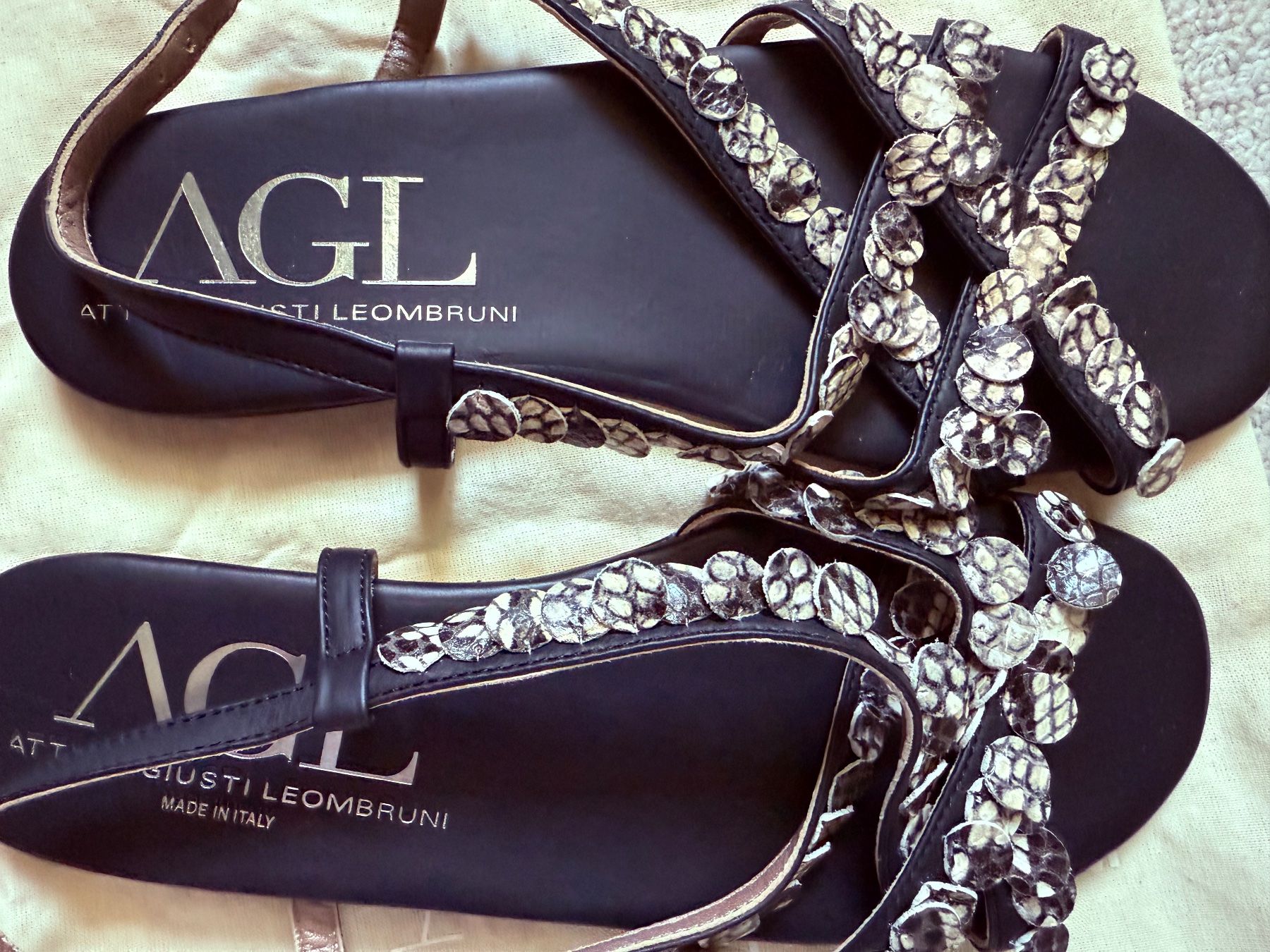 AGL Scarpe da donna: Sandales plates "AGL " Cuir 37 IT – Nuovo (secondo la descrizione) da Echandens venduto da pepite30 3