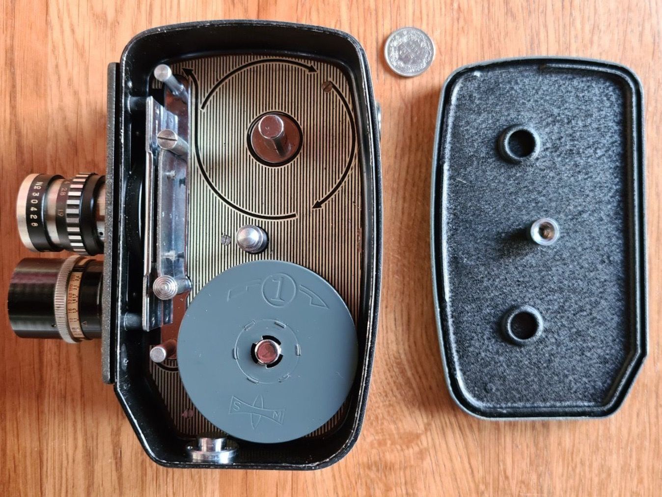 Mamiya Fotocamera: MAMIYA - 8JE Filmkamera – Usato da Winkel venduto da Heuresis 5