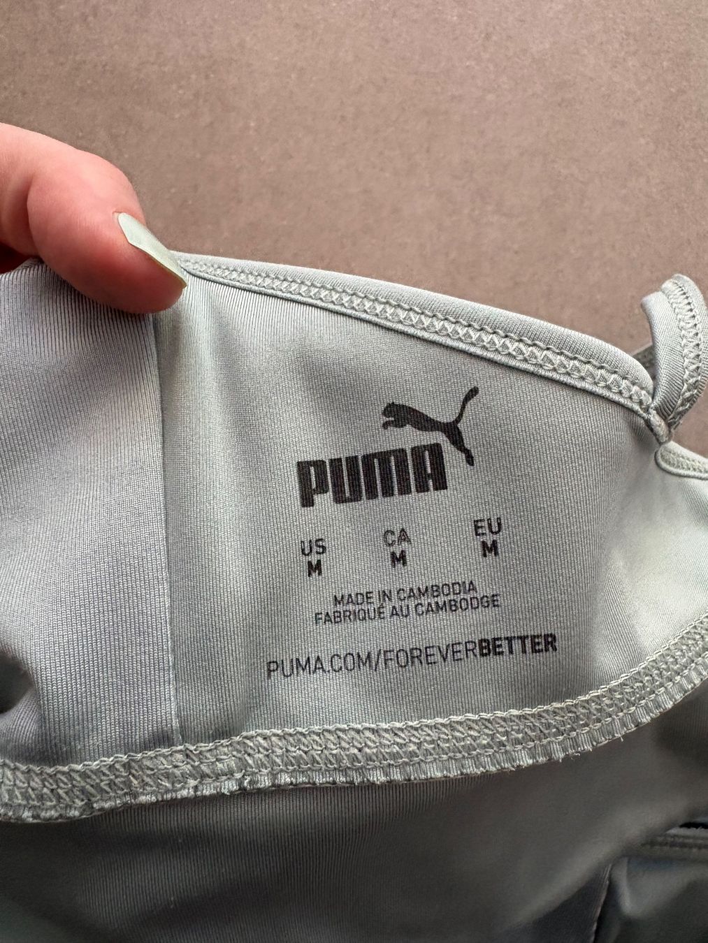 Puma Tops: Puma Sport-BHs Gr. M – Gebraucht aus Basel von El_Haraldo 3