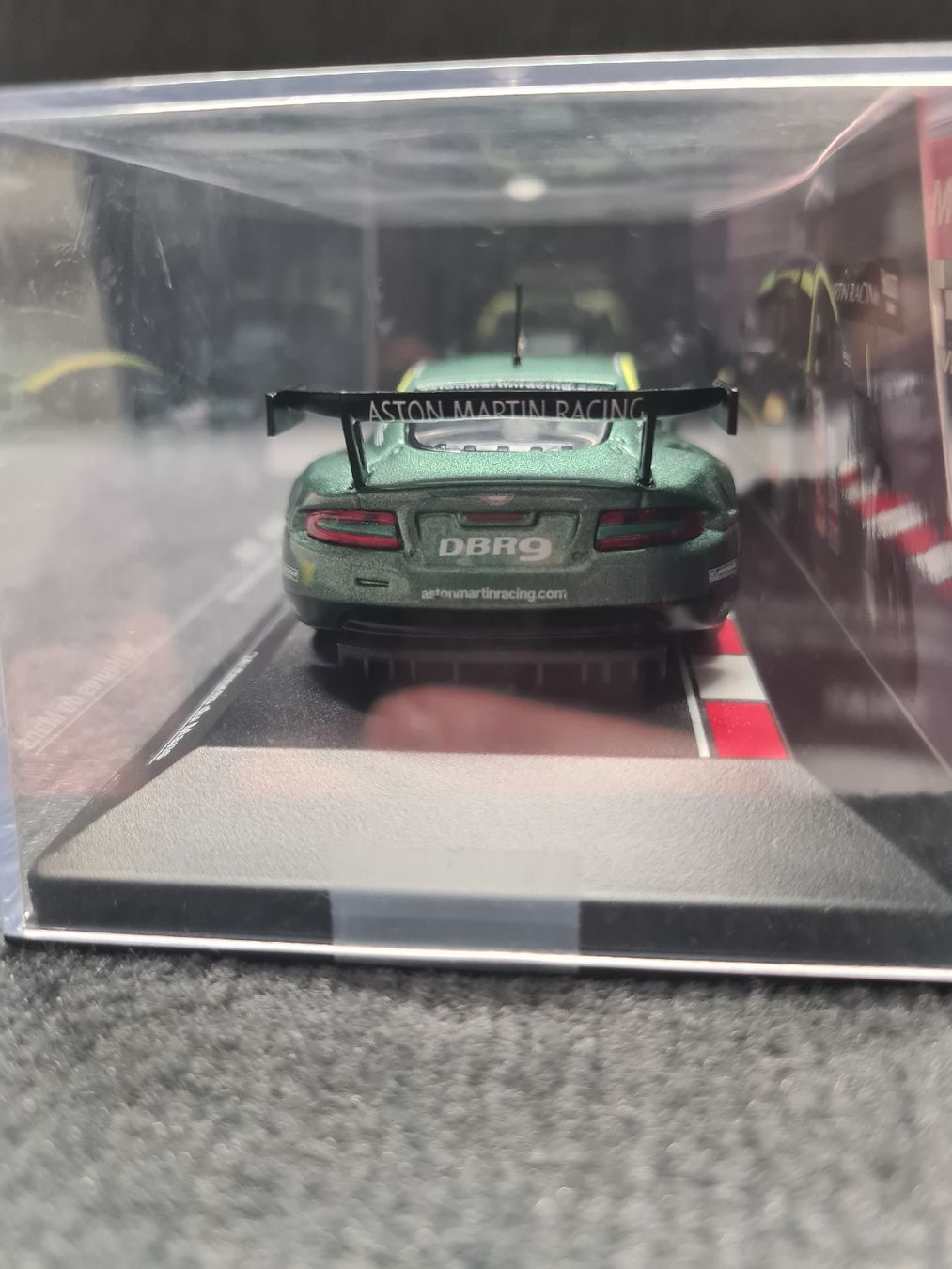 Modellini d'auto: Aston Martin DBR9 2005 Le Mans – Usato da Wetzikon ZH venduto da AmacherM 2
