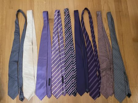 Lot de 9 cravates, diverses couleurs et marques