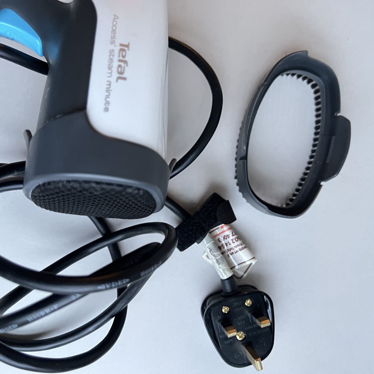 Pulitori a vapore: Tefal Access' Steam Minute Handheld Garment Steamer! – Usato da Genève venduto da Kookiek 5