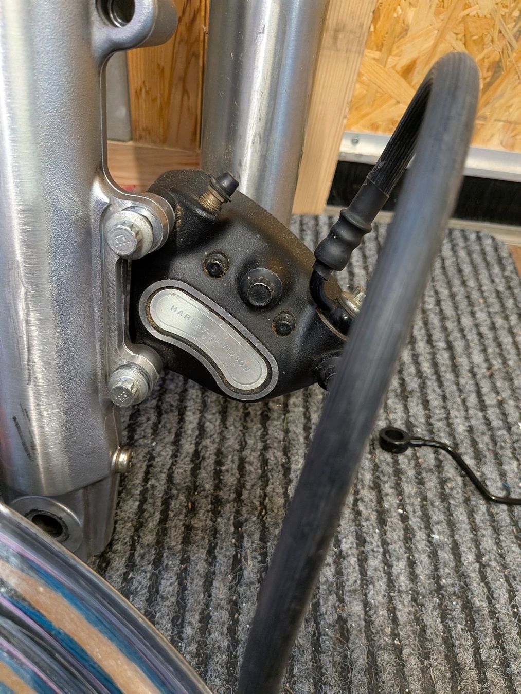 Harley-Davidson Tutti i ricambio per moto: Fourche Harley Softail  – Usato da Vuadens venduto da AlainHarley 4