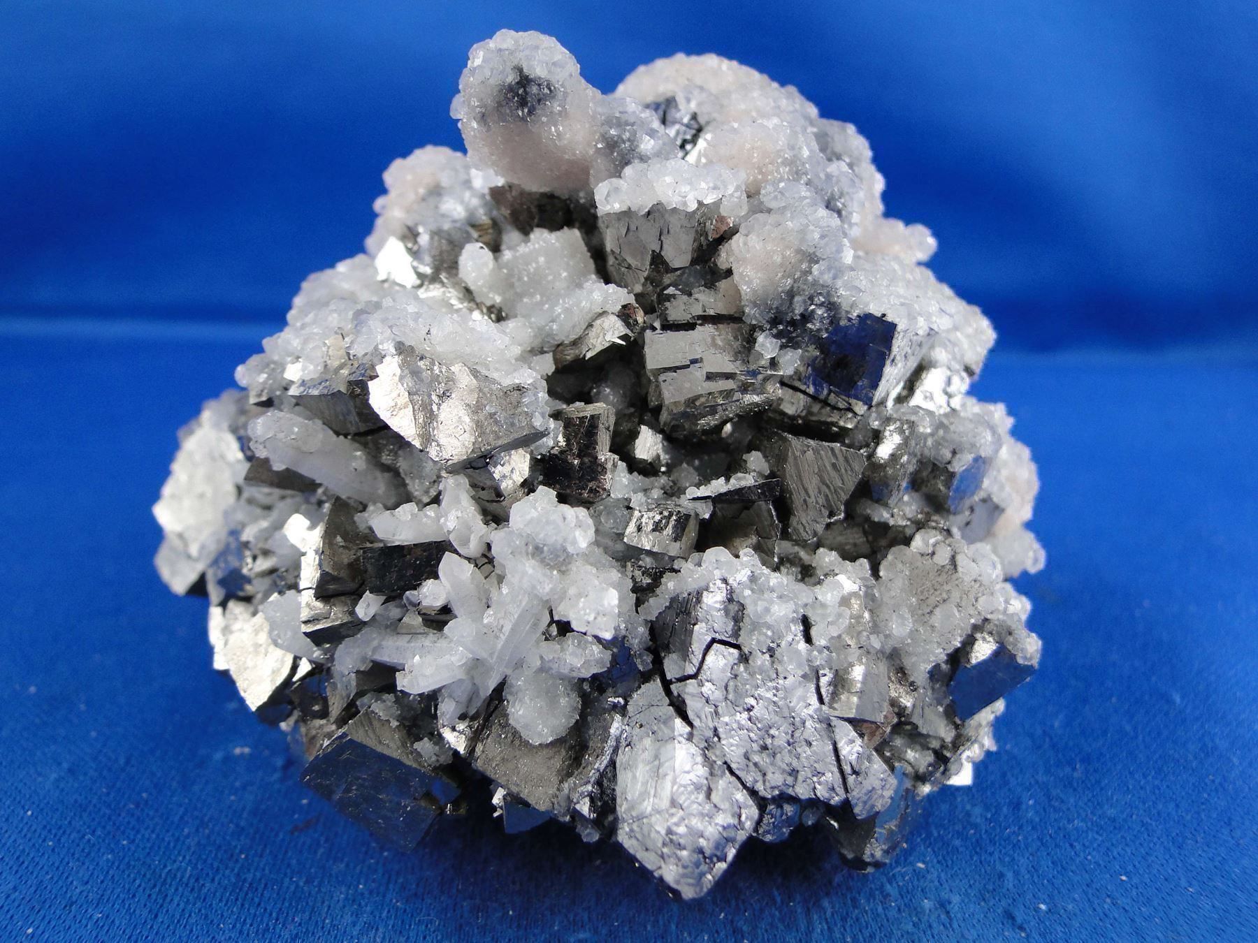 Minerali & Pietre curative: Arsenopyrit mit Sphalerit und Calcit – Usato da Schinznach Bad venduto da Demerald 6
