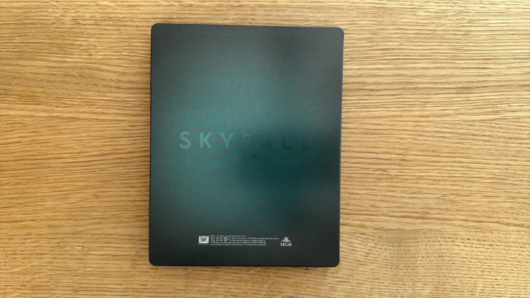 Tutti i DVDs: Skyfall Steelbook - 4K UHD Blu-Ray – Usato da Wallisellen venduto da Art_Vendorlay 1