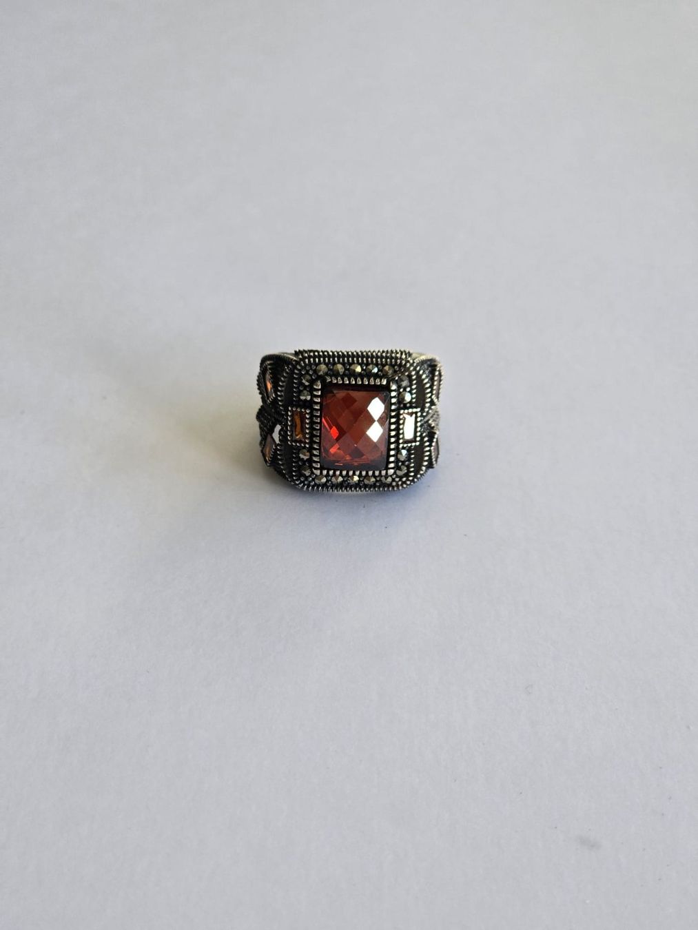 Anelli: Bague en argent, Zircon, taille 61 – Nuovo e nell'imballaggio originale da Neuchâtel venduto da NIDAVELIR 2