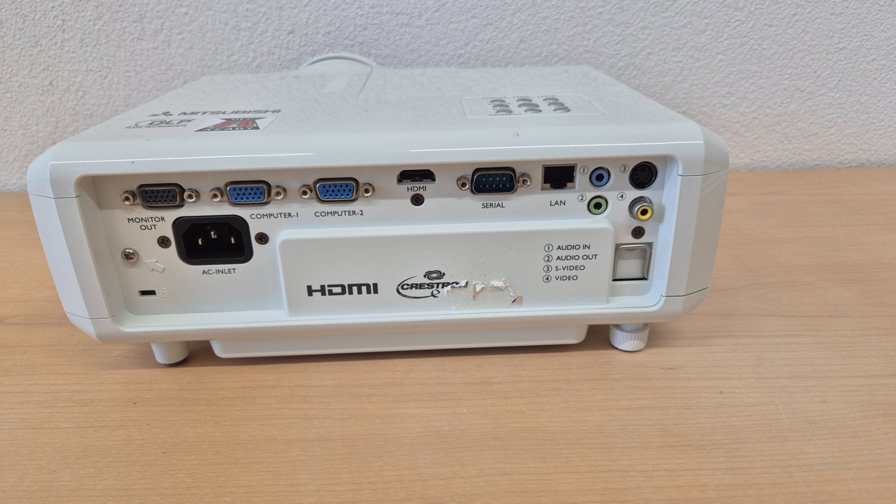 Mitsubishi Proiettori: Beamer Mitsubishi  EW331U-ST – Usato da Elgg venduto da computerbrocki 1