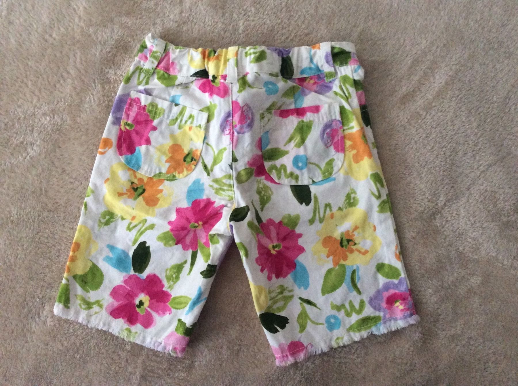 Hosen: Shorts für Mädchen 6J – Neu (gemäss Beschreibung) aus Riehen von apo_n7lm 1