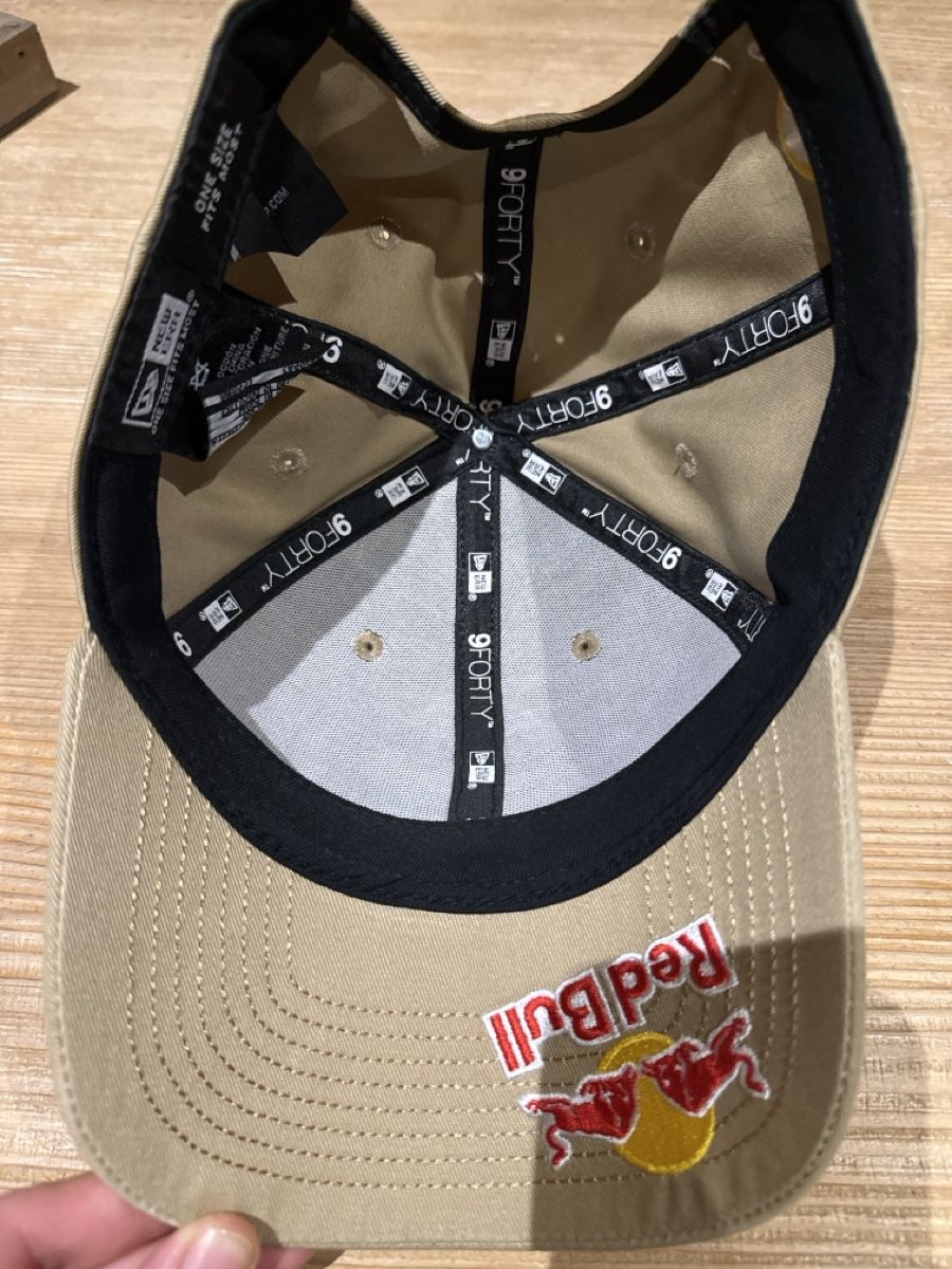 Hüte, Mützen & Caps: Redbull Cap NewEra – Gebraucht aus Utzenstorf von MountainClimbers 2