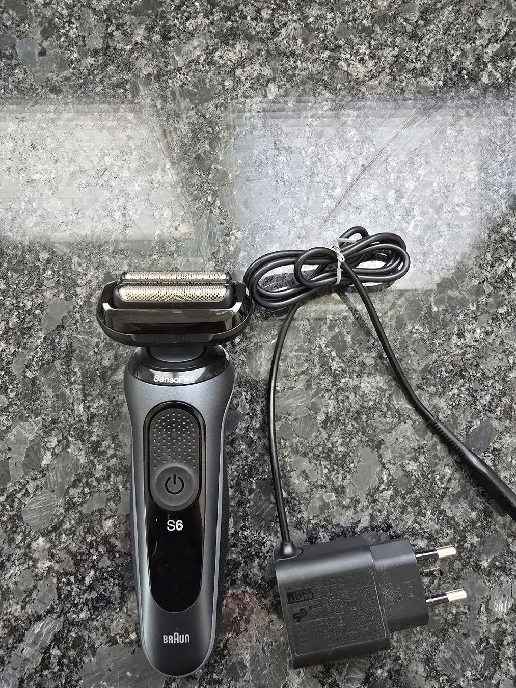 Braun Rasierapparate & Rasierklingen: Braun Rasierer Series 6 SensoFlex – Gebraucht aus Bellikon von GadgetPlace