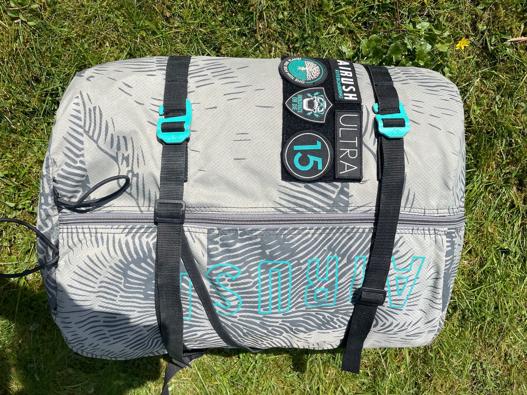 Aquilone: Leichtwind Kite Airush ultra 15 m – Usato da Wädenswil venduto da limesa