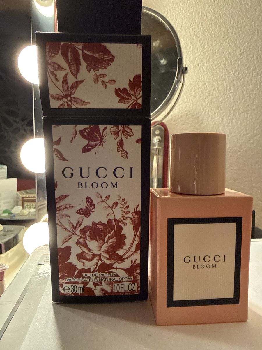 Gucci Profumi & Eau de Toilette: Gucci Bloom Eau de Parfum, 30ml, neu, Originalverpackt! – Nuovo (secondo la descrizione) da Pieterlen venduto da Ksenia3003