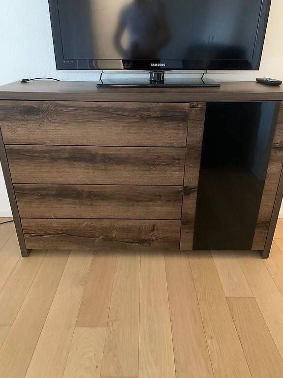 Kommoden: Wooden Cabinet – Gebraucht aus Zürich von vic_v5ww