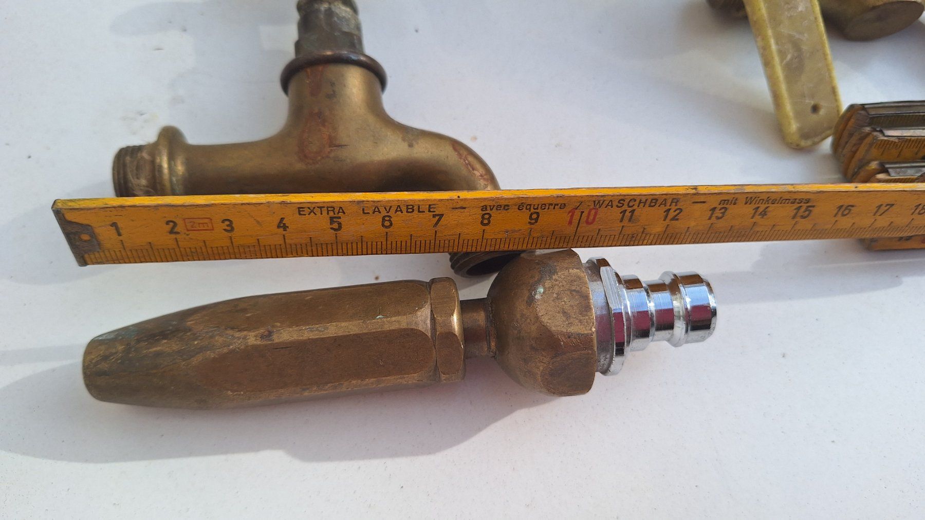 Armaturen: div. alte Wasserhähne, teils Messing – Gebraucht aus Arlesheim von shopradl 5