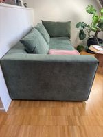 Elegantes Lounge-Sofa in Salbeigrün