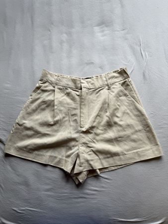 Zara Shorts L