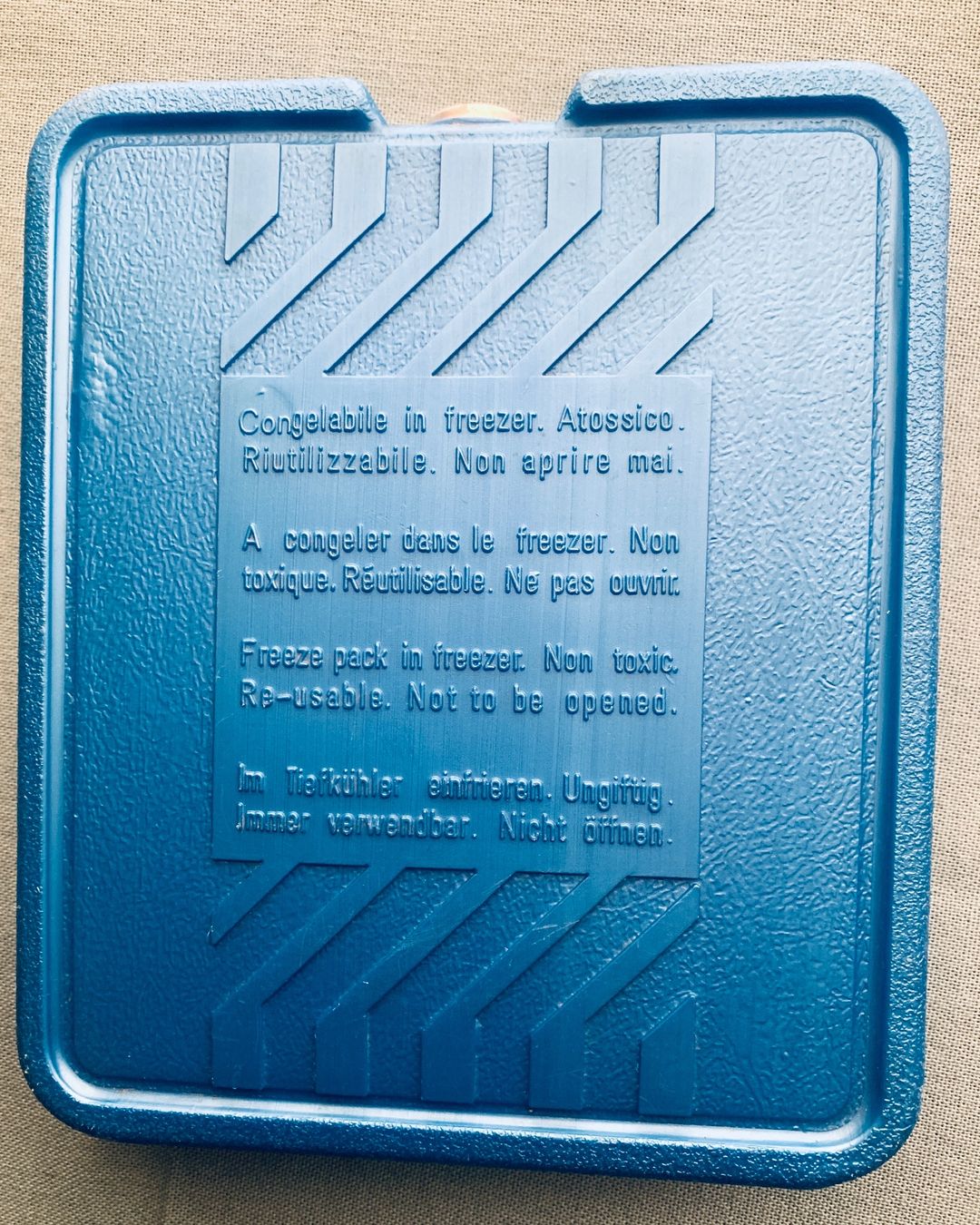 Kühlschränke & Kühlen: Kühlelement, wiederverwendbar, ungiftig – Gebraucht aus Bern von Flora.Sonea