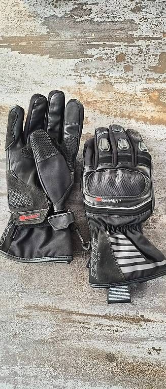 Guanti & manicotti: Motorrad Handschuhe Leder schwarz – Usato da Dietikon venduto da Agiraffe