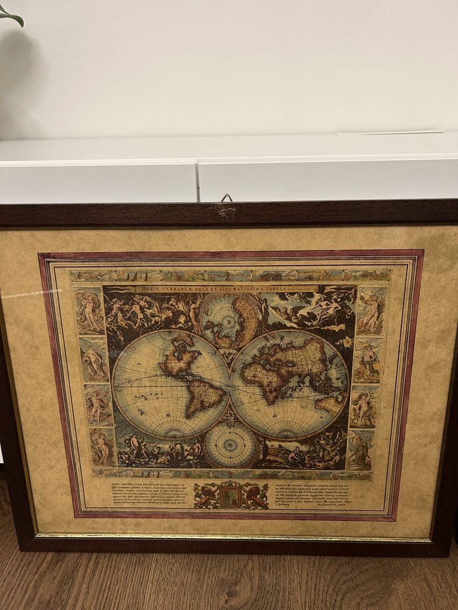 Poster & Bilder: Two Framed Antique Style World Maps, Decorative Prints – Gebraucht aus Zürich von gabriel_128 1
