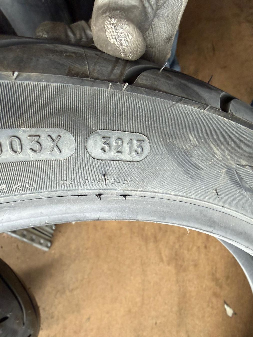 Michelin Pneumatici & Ruote complete: Michelin Commander 2 100/90 B19 57H DOT3213 – Nuovo (secondo la descrizione) da Otelfingen venduto da ccracing 2