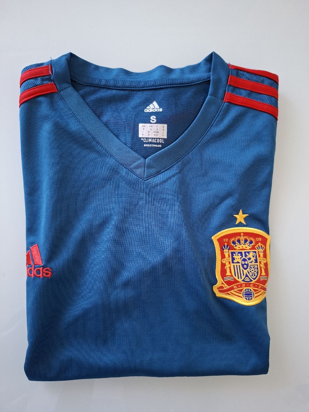 Adidas Canottiere & Pantaloni: Maillot Adidas Espagne, Taille S, Collection – Usato da Renens VD venduto da ser_j2fn 3