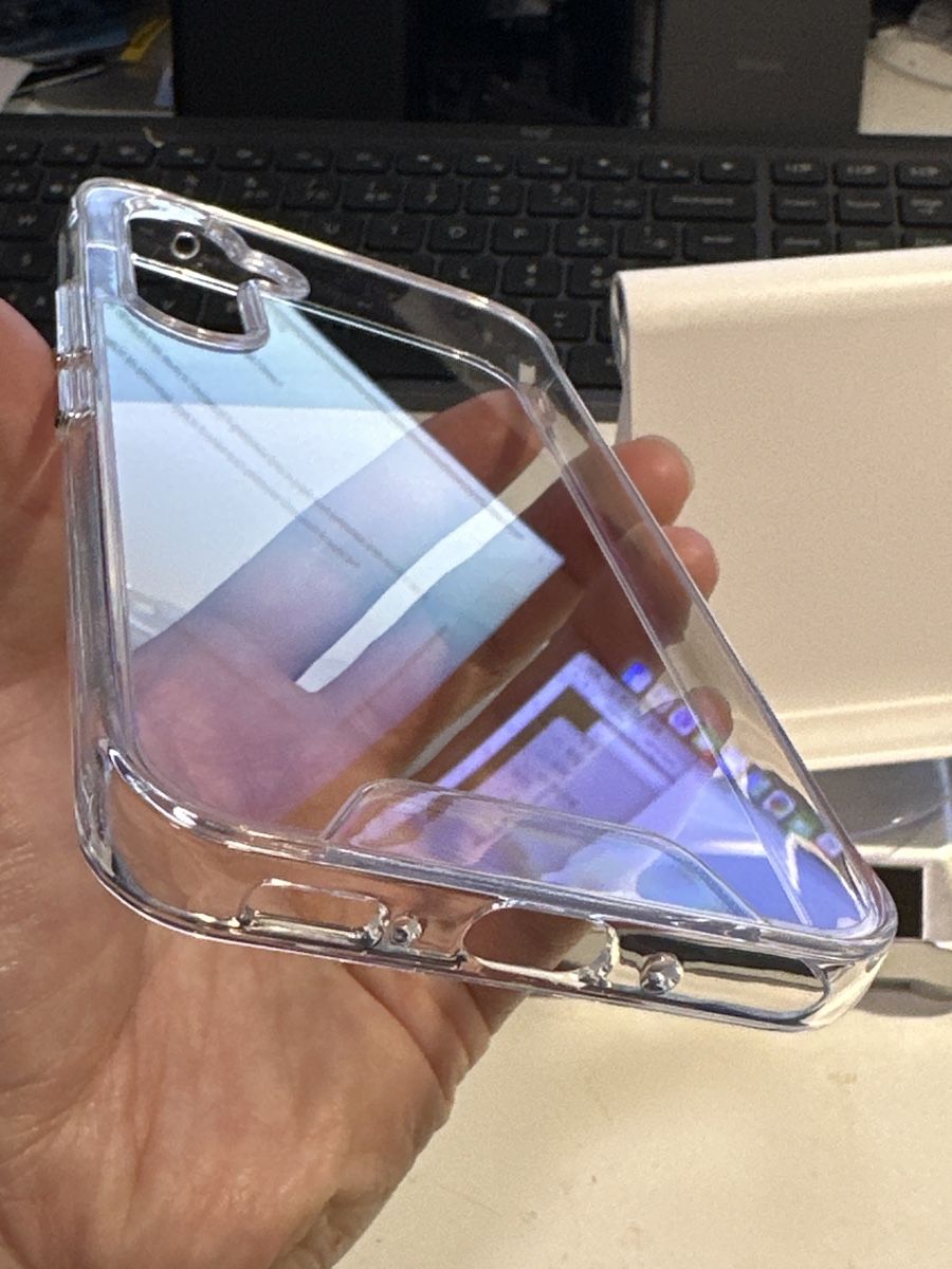 Samsung Cover & Protezioni schermo: Coque Galaxy S24FE  transparente très resistante – Nuovo e nell'imballaggio originale da Morges venduto da DigiAC 2