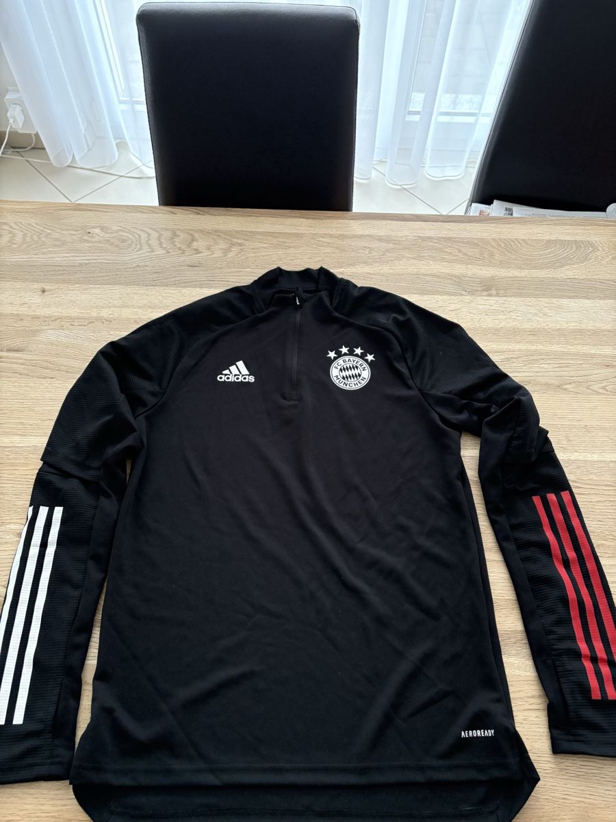Bayern München Maillots de corps & Pantalons: FC Bayern Training Zip Gr.M – D'occasion à Domat/Ems par tim_lq6b