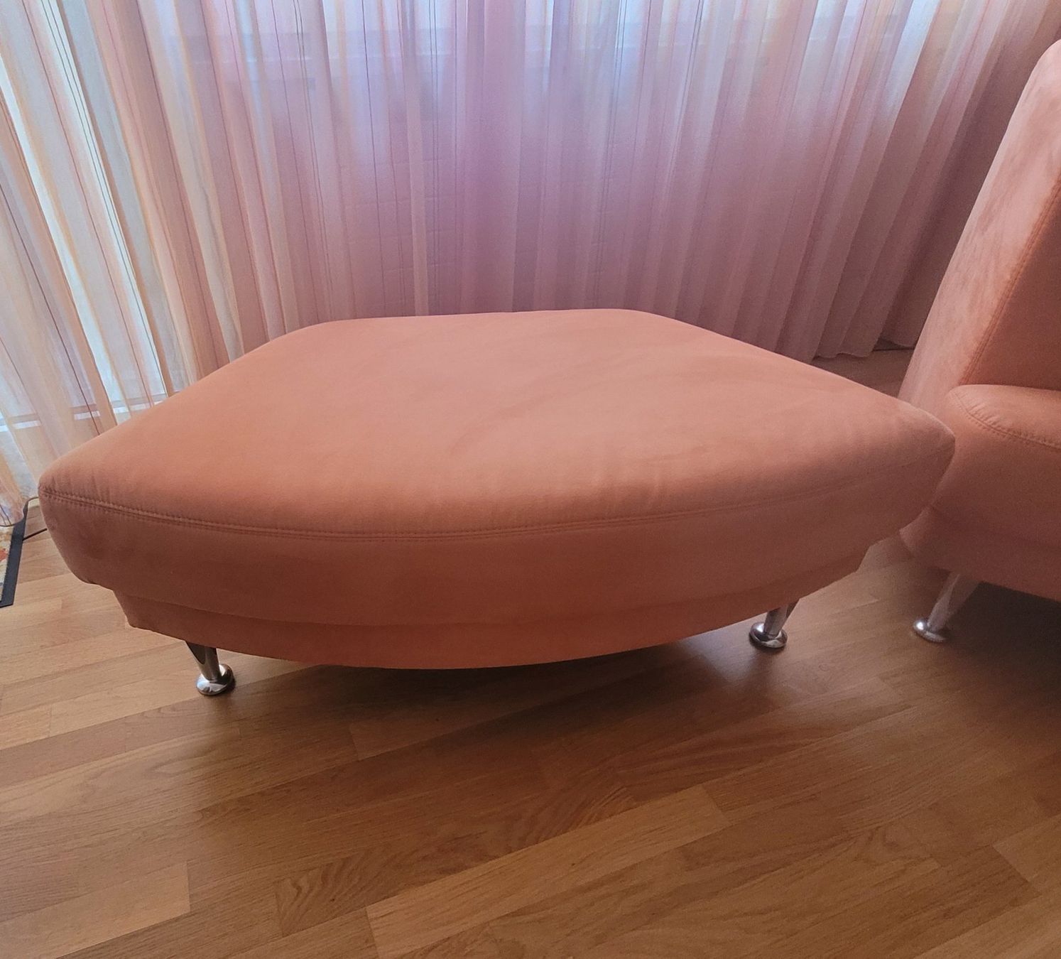 Sgabelli: Sofahocker Fusshocker Sitzhocker Polsterhocker Pouf Orange – Usato da Zürich venduto da fourpaws 1