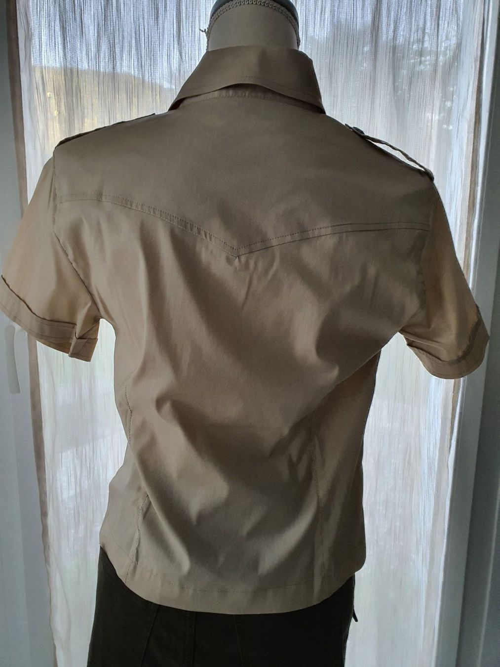 Camicette: Chemise Bluekey beige tg. 44 – Usato da CASLANO venduto da Bebesa 1