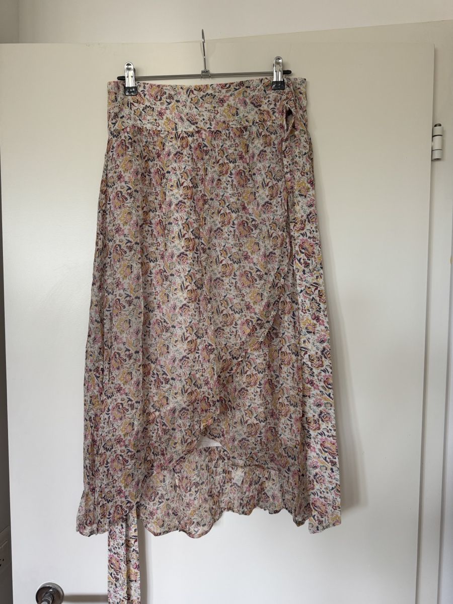 Ba&Sh Röcke: BASH Rock mit Blumenmuster Grösse 2 (S/M) – Gebraucht aus Zürich von Chanelle07
