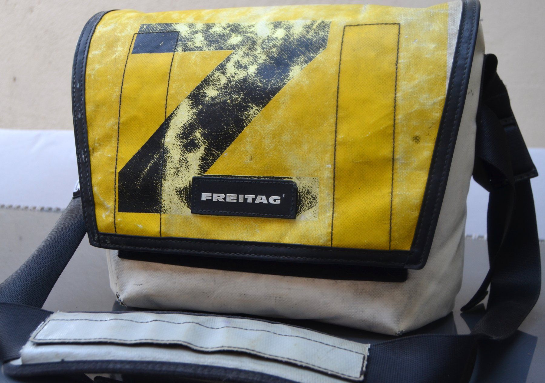 Freitag Taschen: Freitag F14 Tasche / sac – Gebraucht aus Collonges von arashee 4