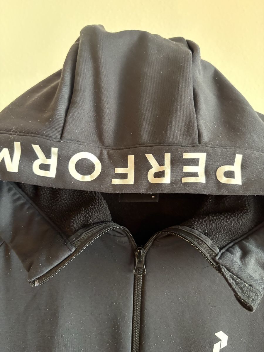 Peak Performance Jacken: Veste à capuche Peak Performance, Size  M – Gebraucht aus Neuchâtel von sharposneaks 2