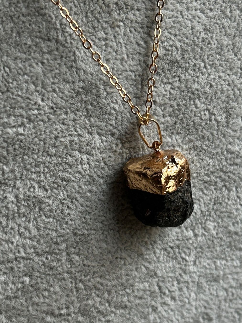 Pendentifs: Anhänger Black Stone goldenprotection – D'occasion à Dittingen par Bijoubelle 2