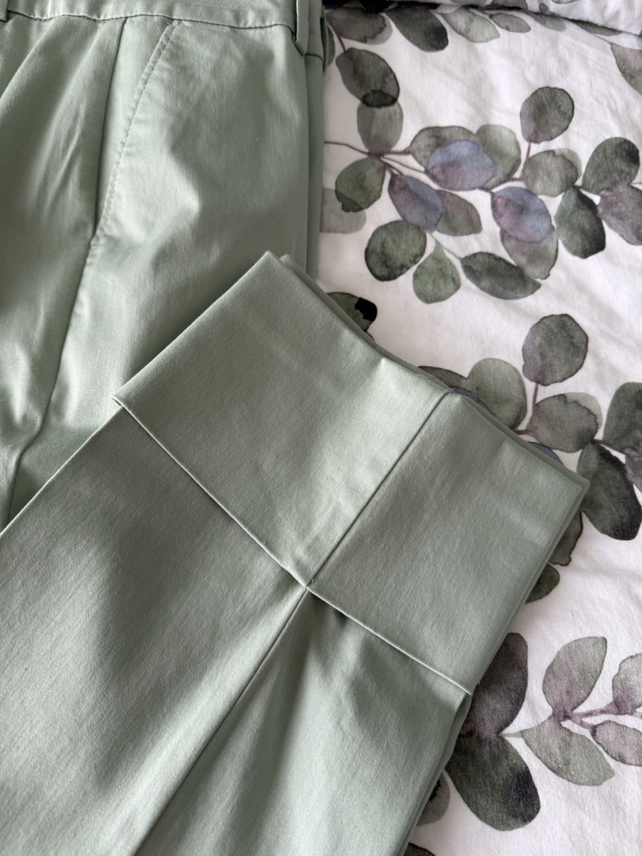 Comma Pantaloni: Comma Hose, Gr. 40, neuwertig – Nuovo (secondo la descrizione) da Steinhausen venduto da lagune1959 1