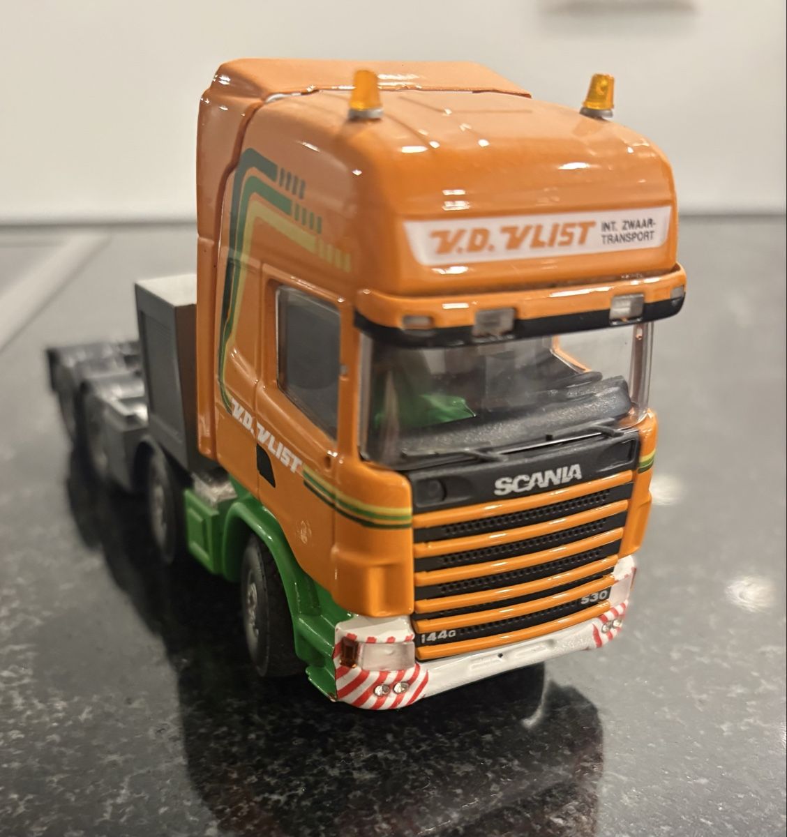 Scania Kit di modellismo & Modellini statici: Scania 1:50 V.d. Vlist – Nuovo (secondo la descrizione) da 3203 Mühleberg venduto da bea_myw6