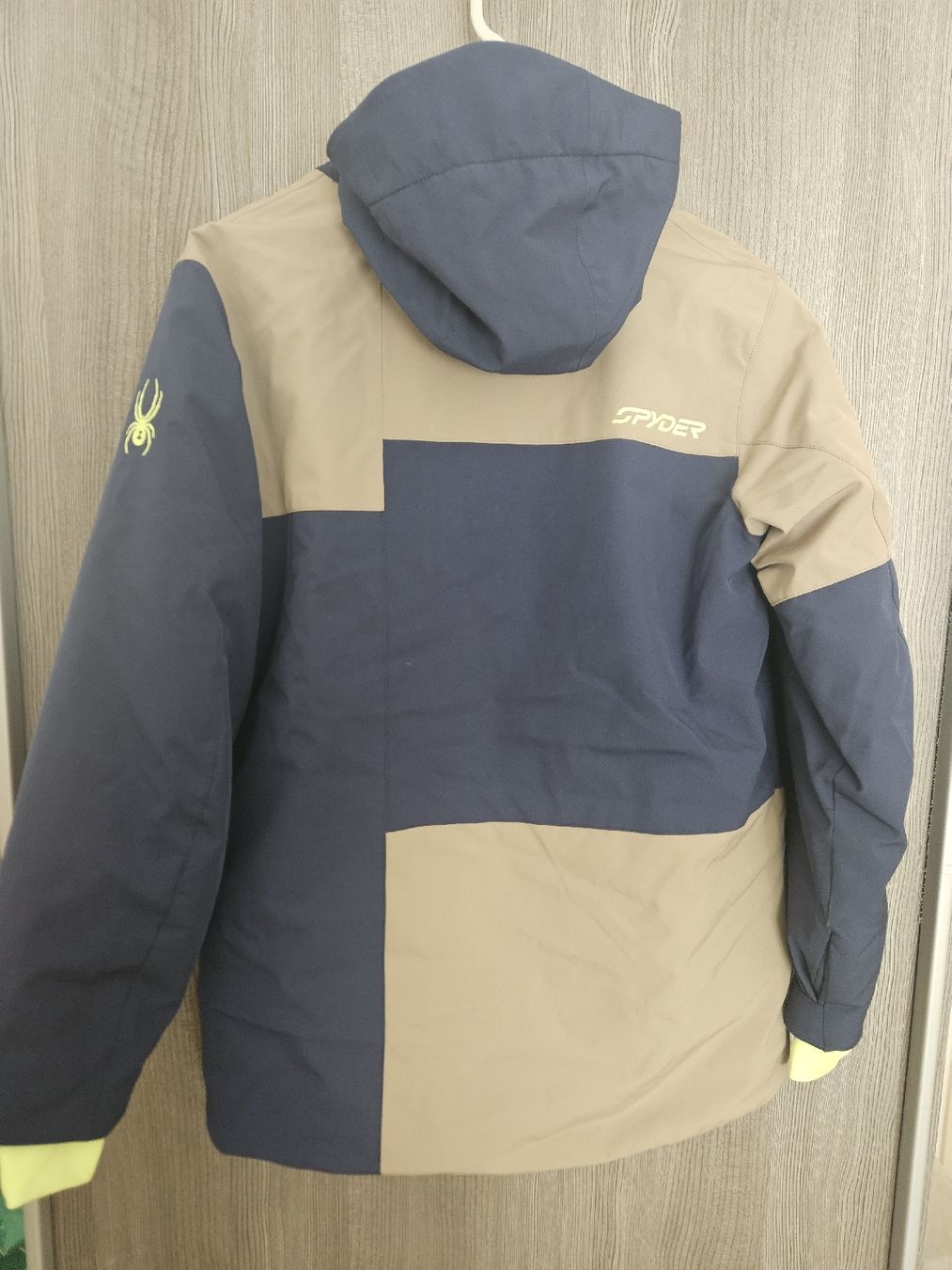 Skis: veste ski – Neu (gemäss Beschreibung) aus Chêne-Bourg von gab_7cg8 1