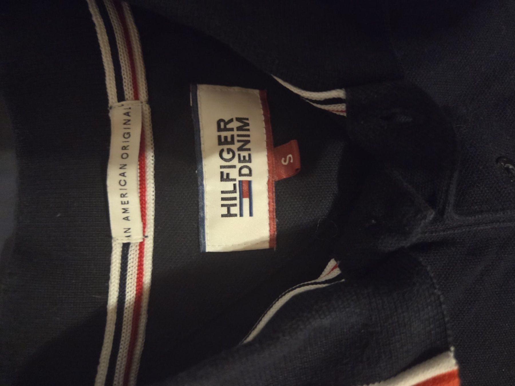Tommy Hilfiger Polo-Shirts: Tommy Hilfiger Poloshirt – Gebraucht aus Staldenried von ssi_dt5g 1
