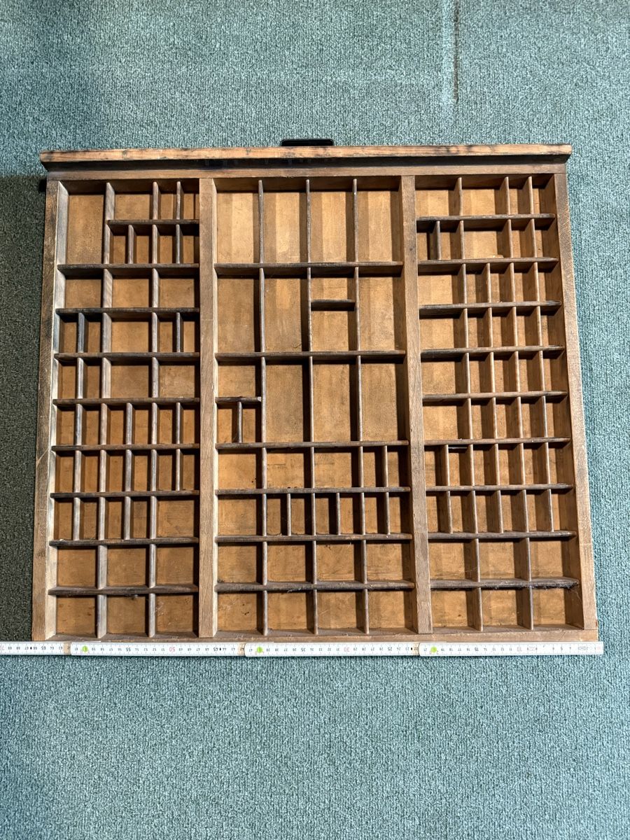 Articoli in legno: Original Setzkasten antik – Usato da Aesch ZH venduto da Odielein 2
