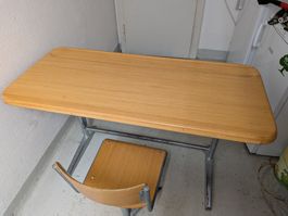 Kinder Schreibtisch