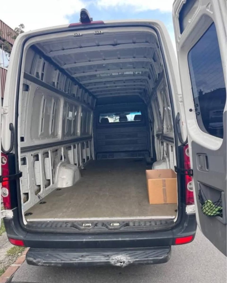 VW Nutzfahrzeuge: Vw Crafter 35 BMT – Gebraucht aus Dietikon von Autohandel16 4